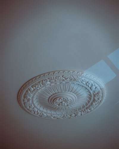 Plaster ceiling rose london: elegant handcrafted designs for your home